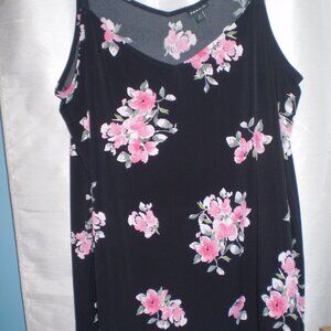 TORRID BLACK/PINKFLORAL V NECK TANK SZ 1X
